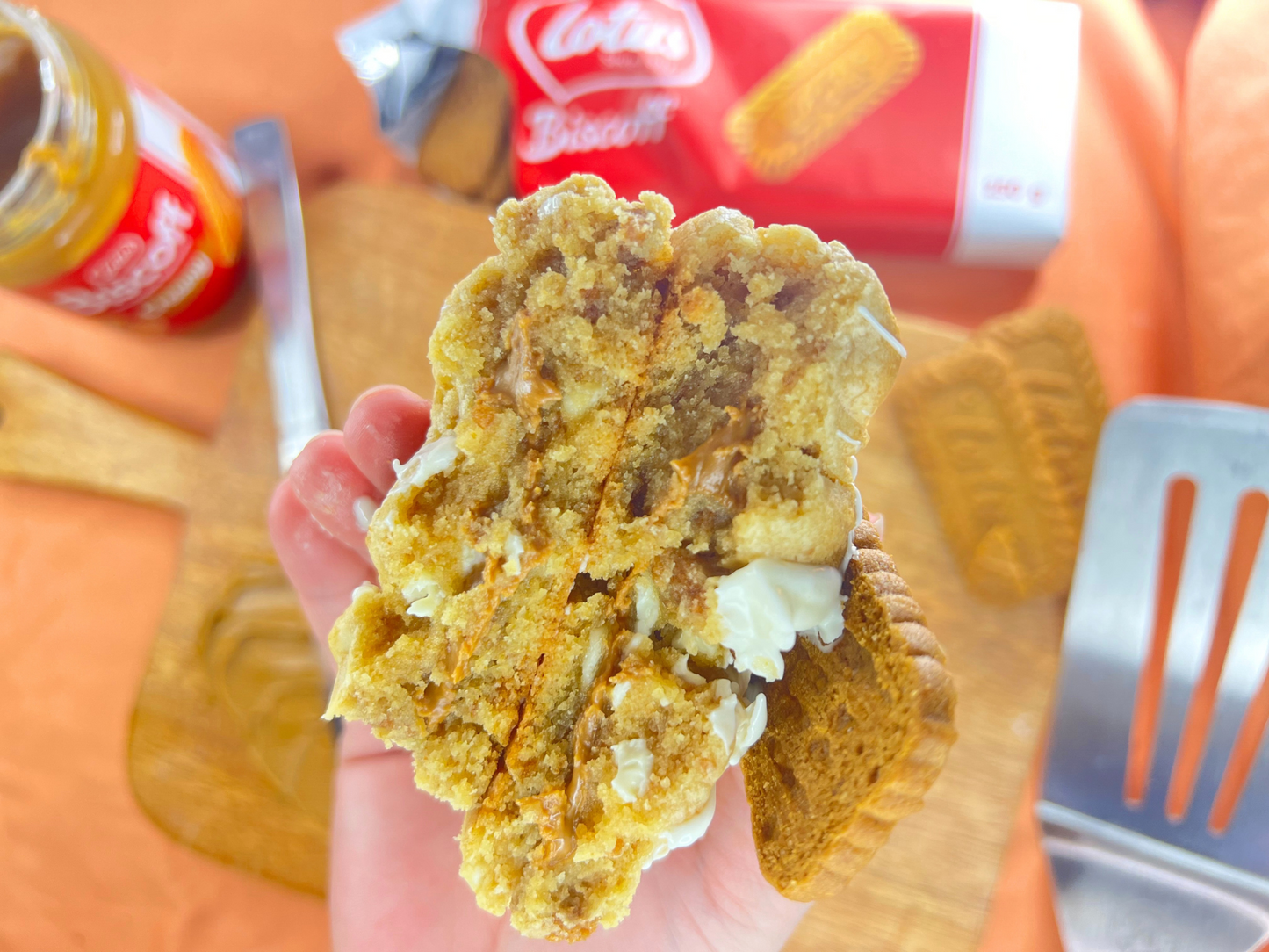 Biscoff Overdose Chunky Cookies