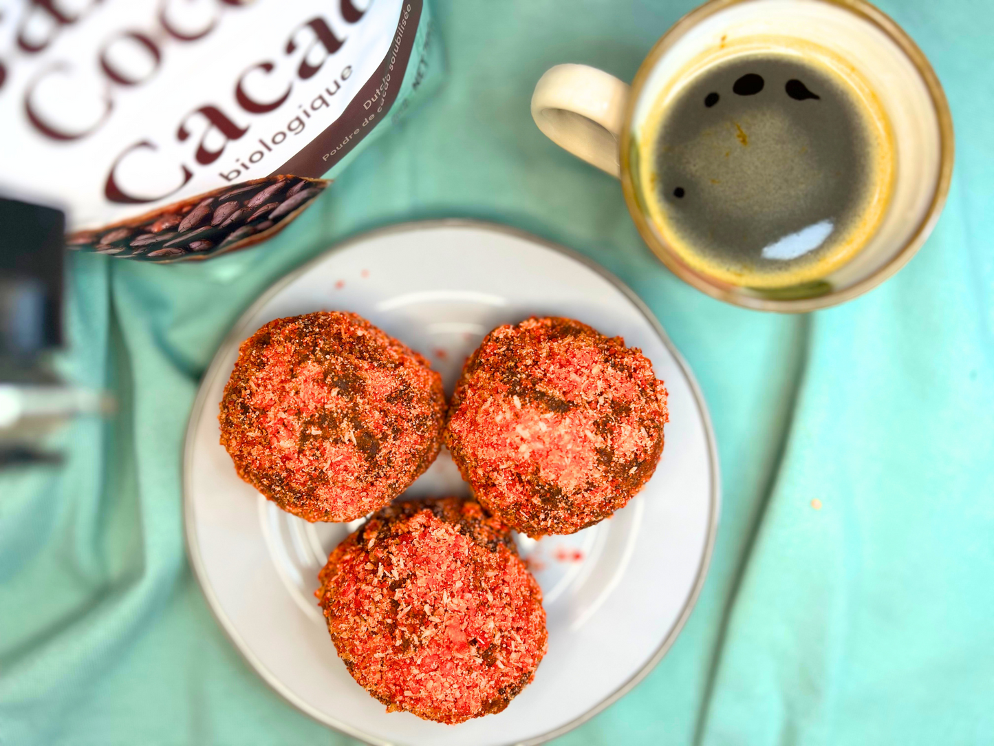 Cocoa Nutmeg Chunky Cookie